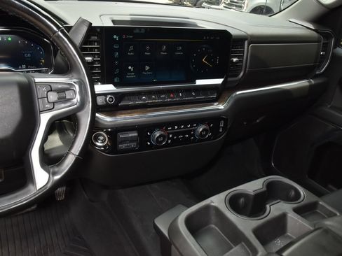 Used 2023 Chevrolet Silverado 1500 LT AWD/4WD image 24