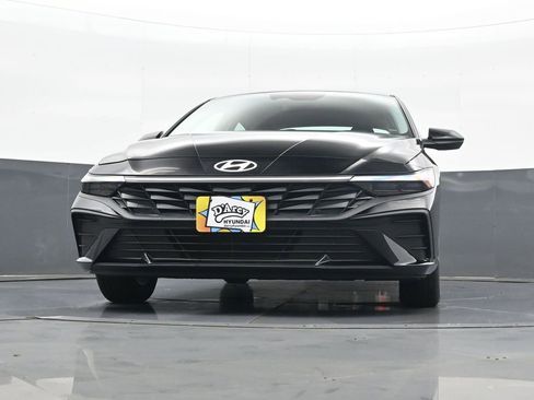 New 2026 Hyundai Elantra SE FWD image 22