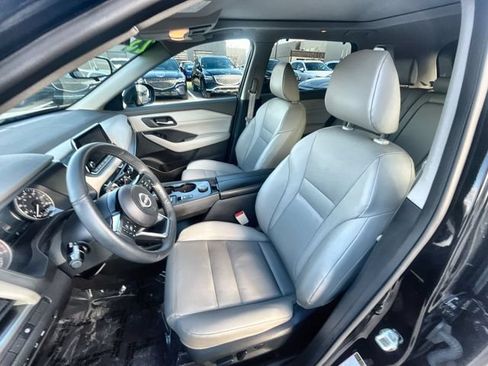 Used 2023 Nissan Rogue SV w/ SV Premium B Package AWD/4WD image 11