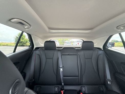 Used 2023 Buick Envision Essence w/ Sport Touring Package AWD/4WD image 11