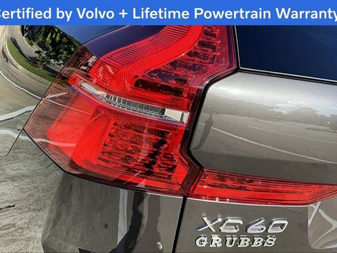 Used 2022 Volvo XC60 B5 Momentum image 39