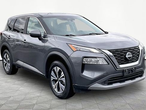 Used 2023 Nissan Rogue SV image 1