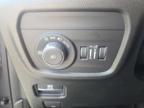 Used 2021 Jeep Grand Cherokee L Limited AWD/4WD image 33