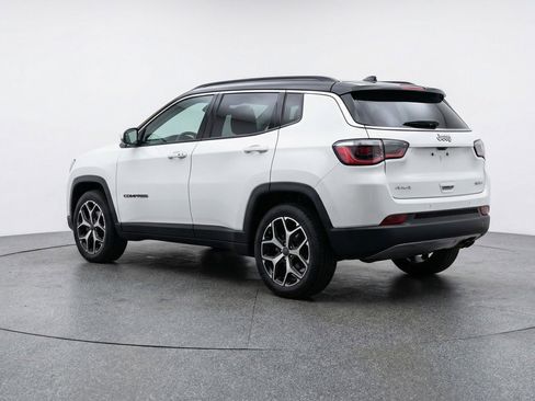 Used 2025 Jeep Compass Limited AWD/4WD image 6