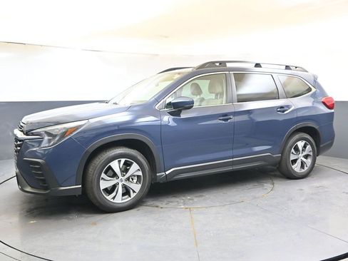 Certified 2025 Subaru Ascent Premium AWD/4WD image 2