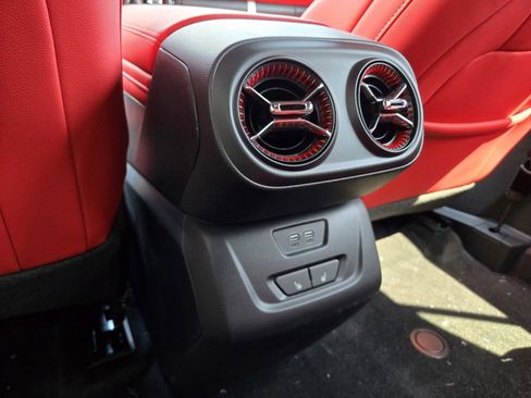 New 2025 Chevrolet Blazer EV RS image 18