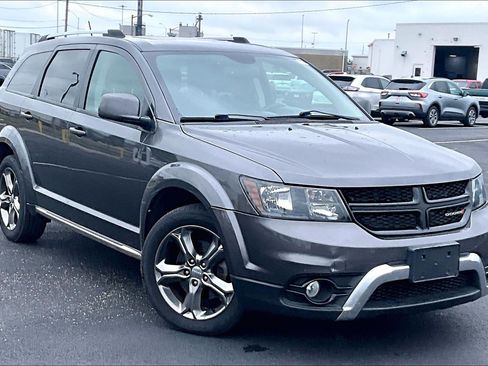 Used 2015 Dodge Journey Crossroad w/ Flexible Seating Group FWD image 38