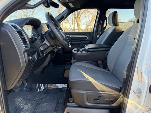 Used 2024 RAM 2500 Big Horn w/ Bed Utility Group image 13