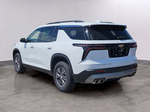 Certified 2025 Chevrolet Traverse LT AWD/4WD image 6