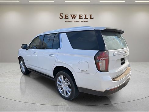 Used 2021 Chevrolet Tahoe High Country image 2