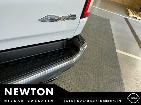 Used 2020 RAM 1500 Big Horn AWD/4WD image 4