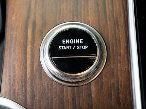 Certified 2025 Mercedes-Benz GLC 350e GLC 350e image 24