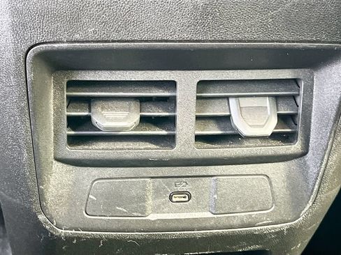 Used 2025 Chevrolet Colorado LT RWD image 26