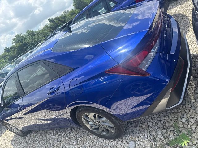 Used 2024 Hyundai Elantra SEL FWD image 9