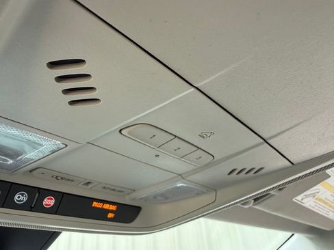 Used 2019 Cadillac XT4 Luxury image 29