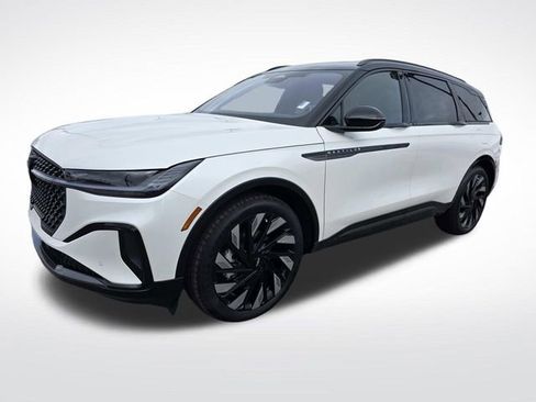 New 2026 Lincoln Nautilus Reserve w/ Jet Appearance Package image 5