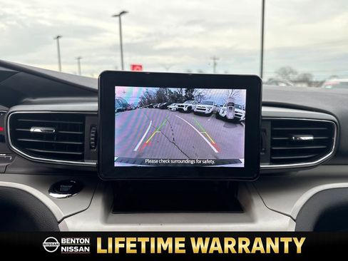 Used 2024 Ford Explorer XLT w/ Equipment Group 202A image 21