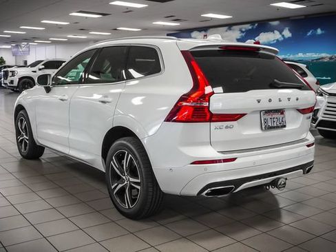 Used 2018 Volvo XC60 T6 R-Design w/ Convenience Package AWD/4WD image 8