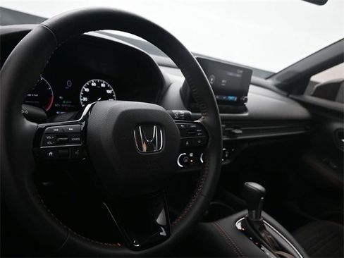 Used 2023 Honda HR-V Sport image 10