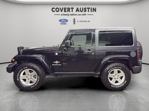 Used 2014 Jeep Wrangler Sport image 2