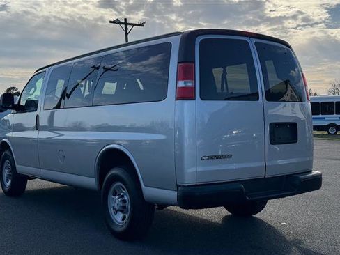 Used 2017 Chevrolet Express 2500 LS image 8