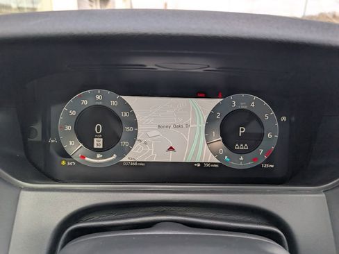 Certified 2025 Land Rover Range Rover Velar S AWD/4WD image 11
