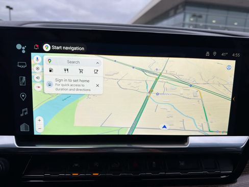 Used 2025 Chevrolet Silverado 1500 LT image 24