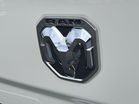 Used 2022 RAM 3500 Limited AWD/4WD image 8