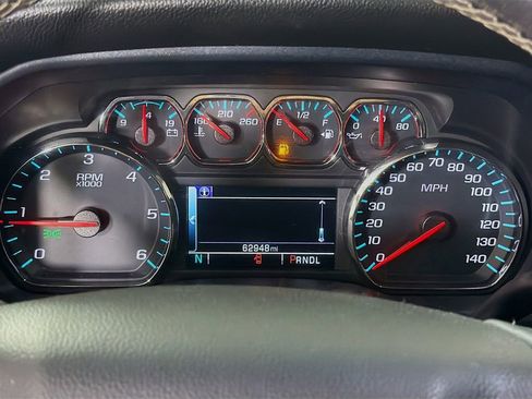 Used 2018 Chevrolet Silverado 1500 LT w/ Texas Edition image 15