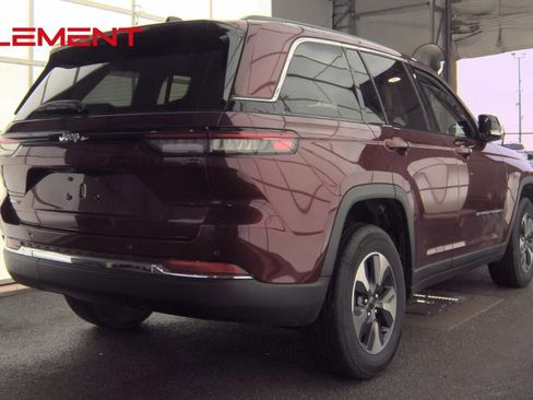 Used 2022 Jeep Grand Cherokee Limited 4xe image 6