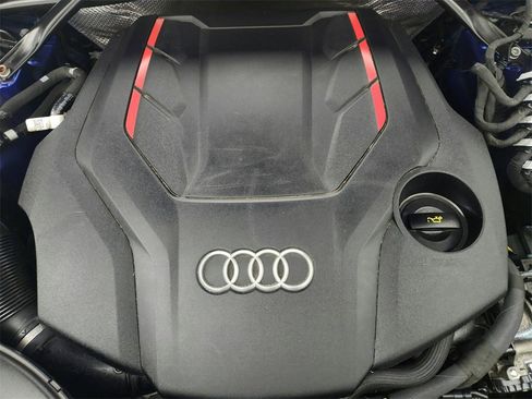 Used 2022 Audi SQ5 Premium w/ Convenience Package image 39