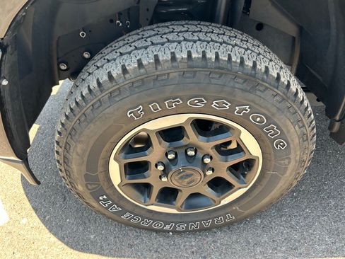 Used 2025 RAM 2500 Laramie AWD/4WD image 8