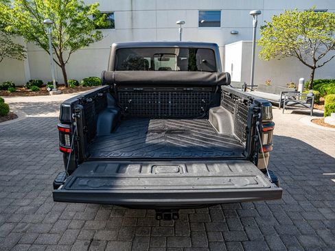 Used 2021 Jeep Gladiator Mojave AWD/4WD image 40