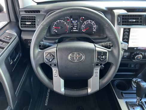 Used 2021 Toyota 4Runner SR5 Premium w/ Moonroof Package AWD/4WD image 29