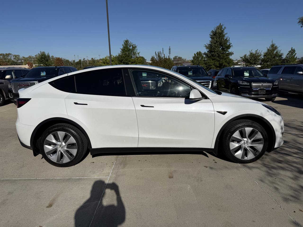 Used 2023 Tesla Model Y Long Range AWD/4WD image 4
