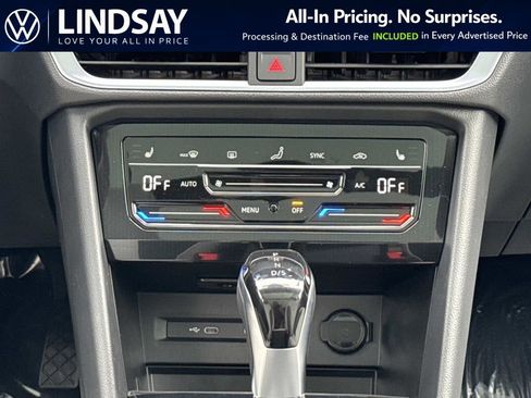 New 2026 Volkswagen Taos SE AWD/4WD image 15