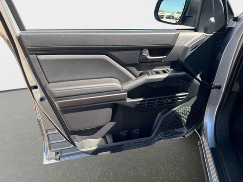 New 2026 Toyota 4Runner SR5 image 15