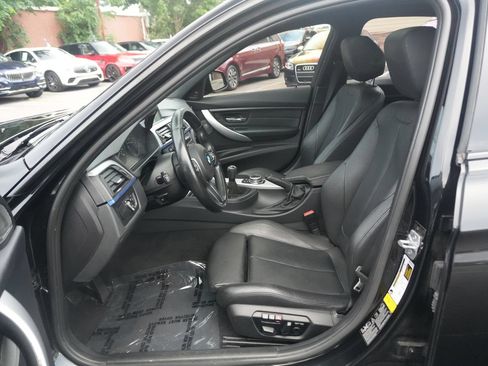Used 2014 BMW 335i xDrive Sedan w/ Technology Package AWD/4WD image 14