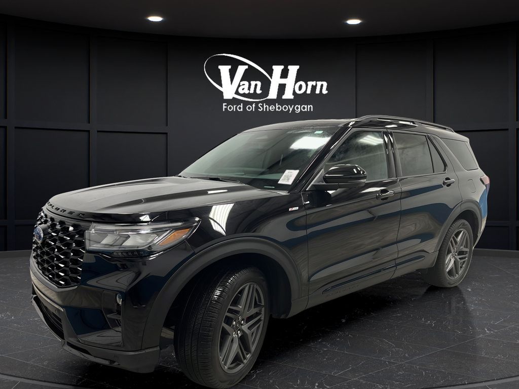Used 2026 Ford Explorer ST-Line w/ ST-Line Street Pack AWD/4WD image 3