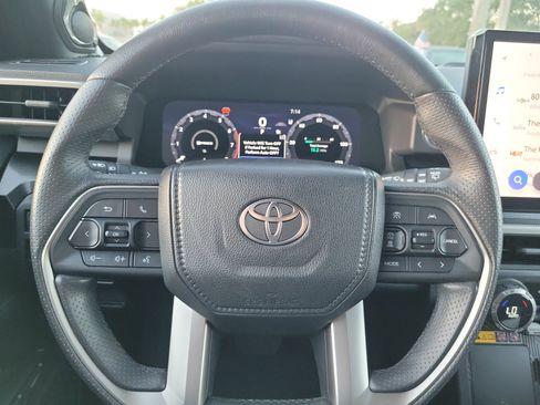 Certified 2026 Toyota 4Runner Limited w/ Tow Technology Package AWD/4WD image 23