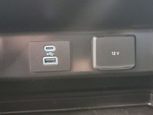 Certified 2021 Ford F150 XLT RWD image 21