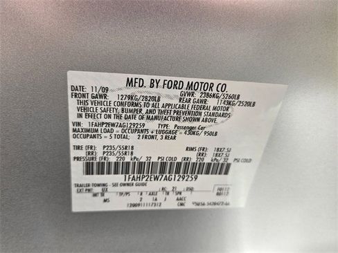 Used 2010 Ford Taurus SEL image 13