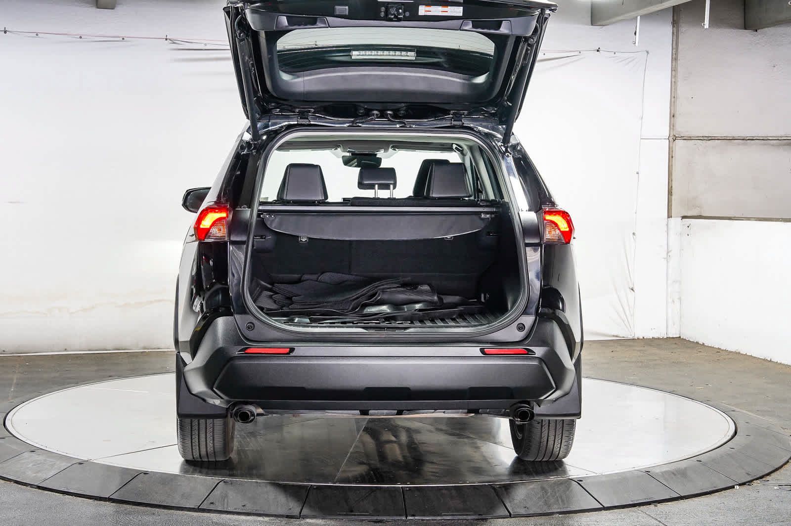 Certified 2024 Toyota RAV4 XLE Premium FWD image 28