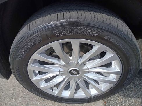 Used 2023 Cadillac Escalade ESV Luxury image 20