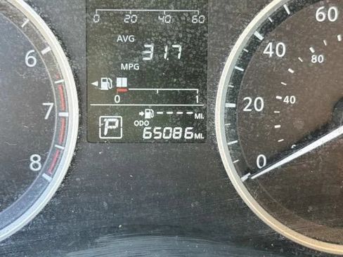 Used 2019 Nissan Kicks S FWD image 41