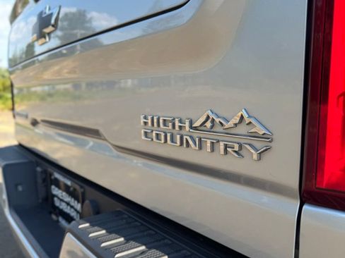 Used 2022 Chevrolet Silverado 3500 High Country w/ Technology Package AWD/4WD image 57