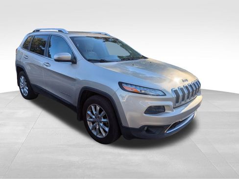 Used 2015 Jeep Cherokee Limited image 6