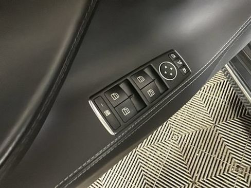 Used 2019 Tesla Model S 100D AWD/4WD image 10