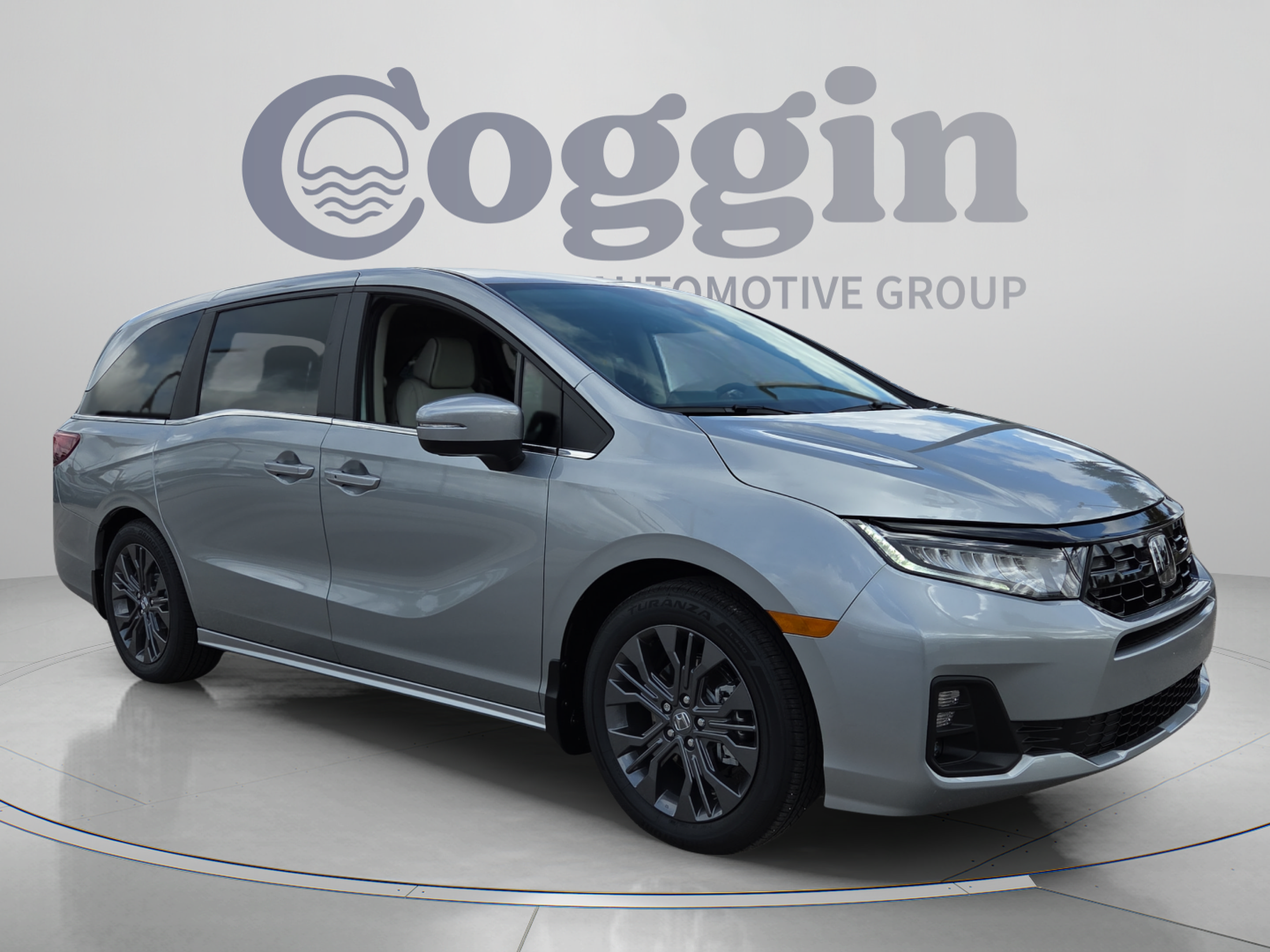 Used 2026 Honda Odyssey Touring image 7