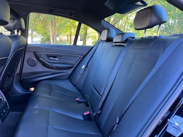 Used 2015 BMW 320i xDrive Sedan AWD/4WD image 14